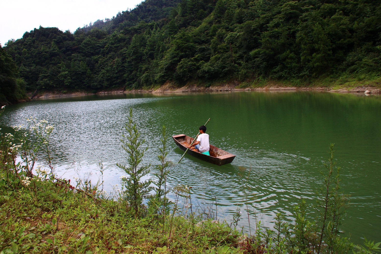 秀美山水，生態(tài)農(nóng)莊